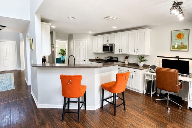 5037 Saint Ives Dr, Murfreesboro, TN 37128