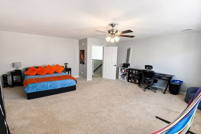 5037 Saint Ives Dr, Murfreesboro, TN 37128
