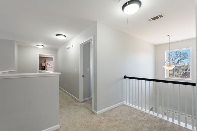 5037 Saint Ives Dr, Murfreesboro, TN 37128