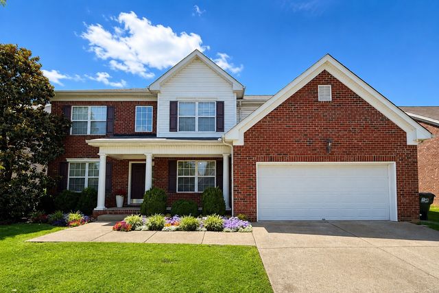 5037 Saint Ives Dr, Murfreesboro, TN 37128
