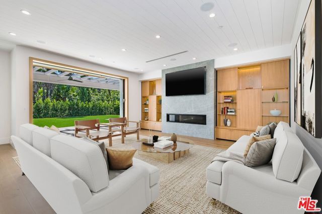 16866 Mooncrest Drive, Encino (los Angeles), CA 91436