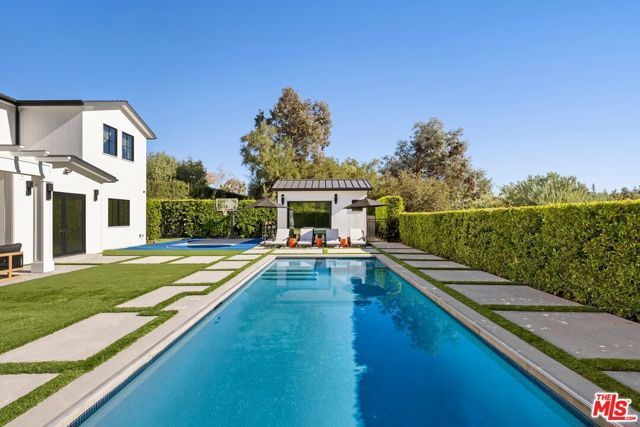 16866 Mooncrest Drive, Encino (los Angeles), CA 91436