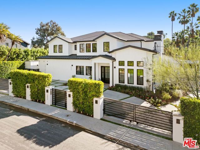 16866 Mooncrest Drive, Encino (los Angeles), CA 91436