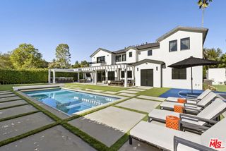 16866 Mooncrest Drive, Encino (los Angeles), CA 91436