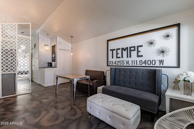 2309 S College Avenue 9, Tempe, AZ 85282