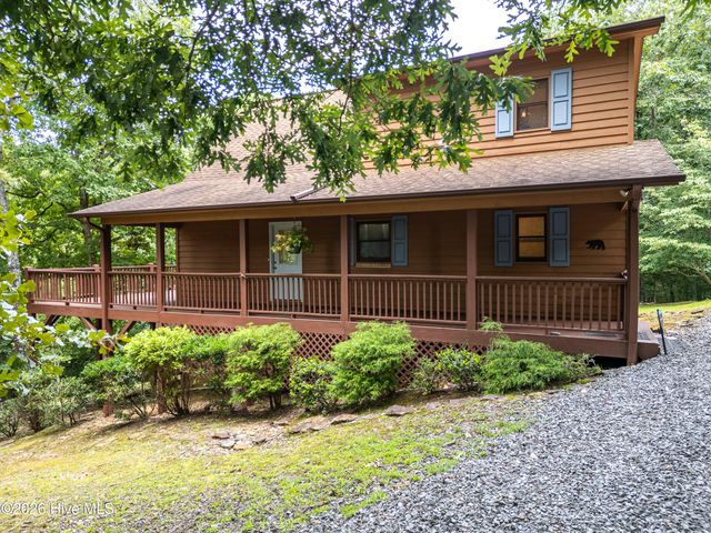 62 Ellis Lane, Murphy, NC 28906