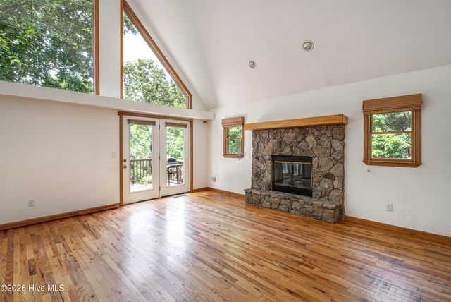 62 Ellis Lane, Murphy, NC 28906