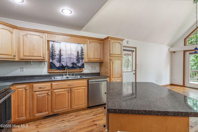 62 Ellis Lane, Murphy, NC 28906