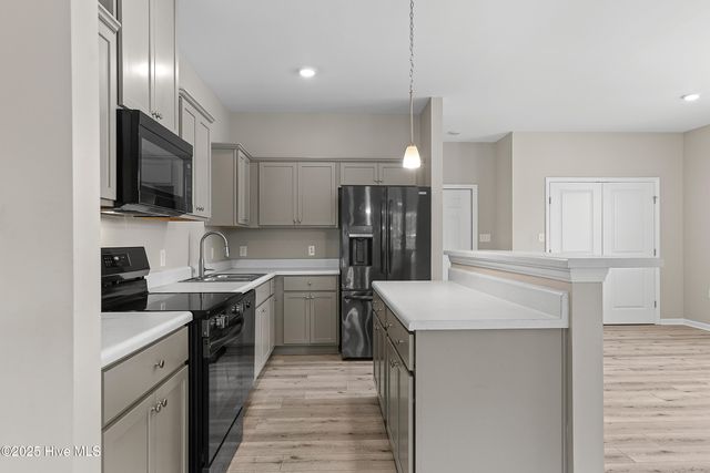 218 Spring Drive, Jacksonville, NC 28540