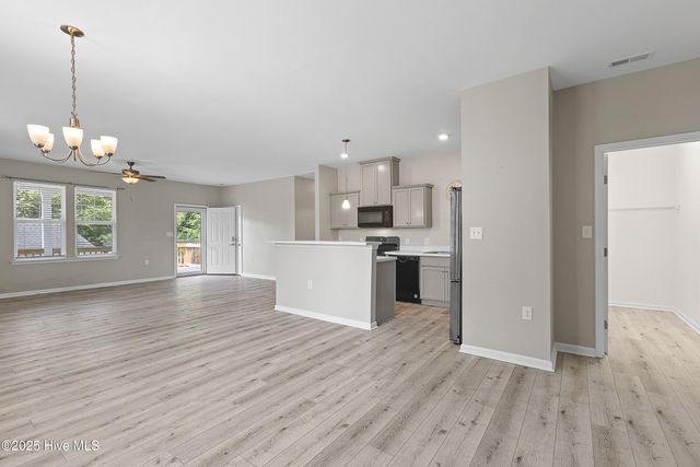 218 Spring Drive, Jacksonville, NC 28540