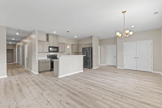 218 Spring Drive, Jacksonville, NC 28540