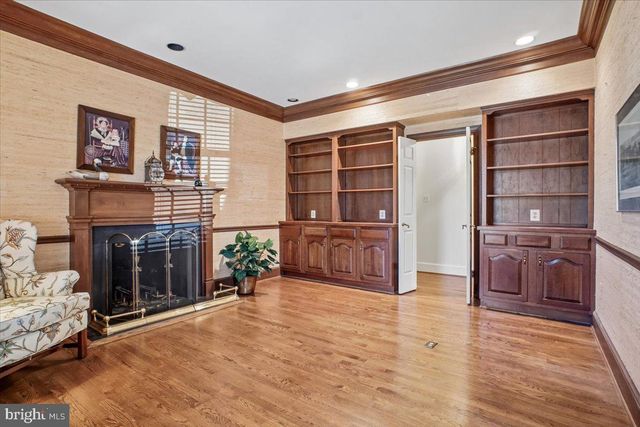 10229 SUNDANCE CT, Potomac, MD 20854