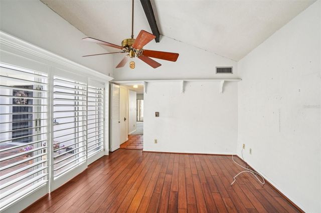 7501 CUMBERLAND ROAD 20, Seminole, FL 33777