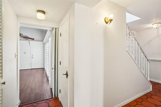 7501 CUMBERLAND ROAD 20, Seminole, FL 33777