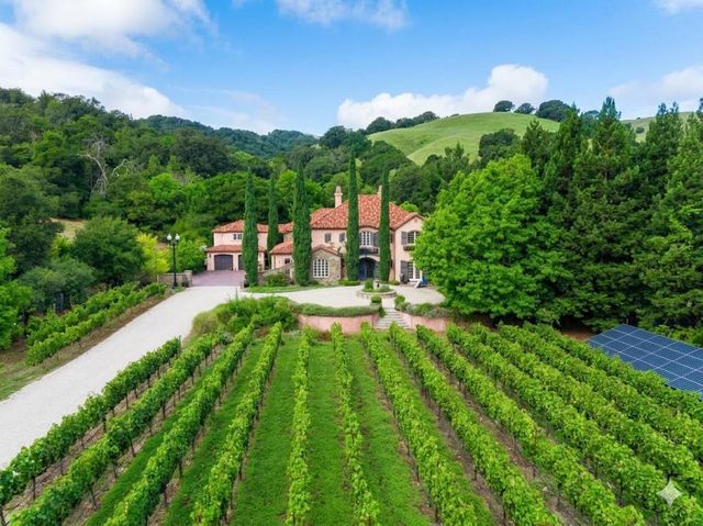 5371 Stonehurst Drive, Martinez, CA 94553