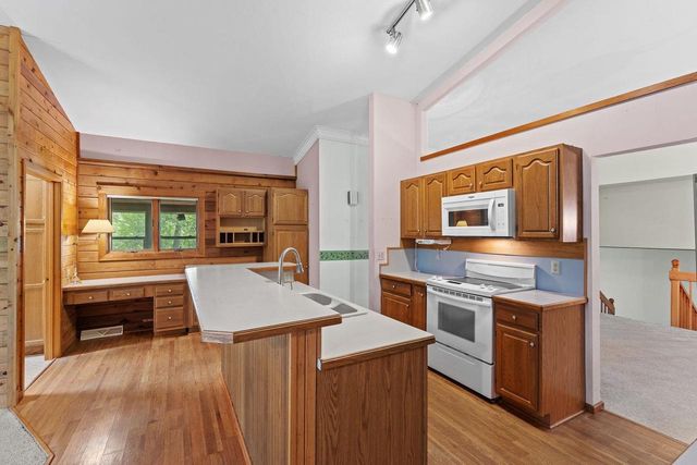 S3109 Buckhorn Road, Reedsburg, WI 53959