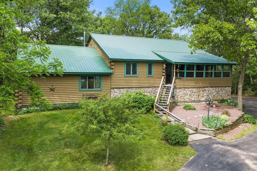 S3109 Buckhorn Road, Reedsburg, WI 53959