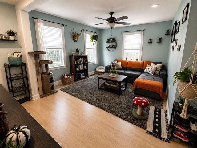 45 Maple St., Warren, MA 01083