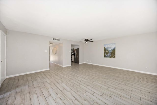 9728 Debbie Lane, Houston, TX 77038