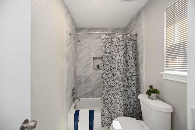 9728 Debbie Lane, Houston, TX 77038