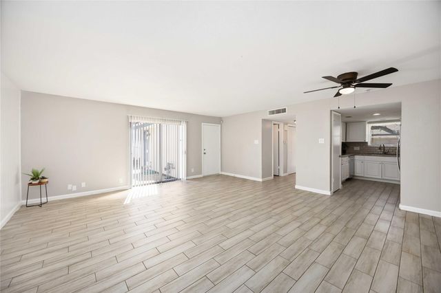 9728 Debbie Lane, Houston, TX 77038