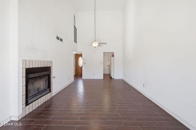 932 DESTELLO Road, El Paso, TX 79907