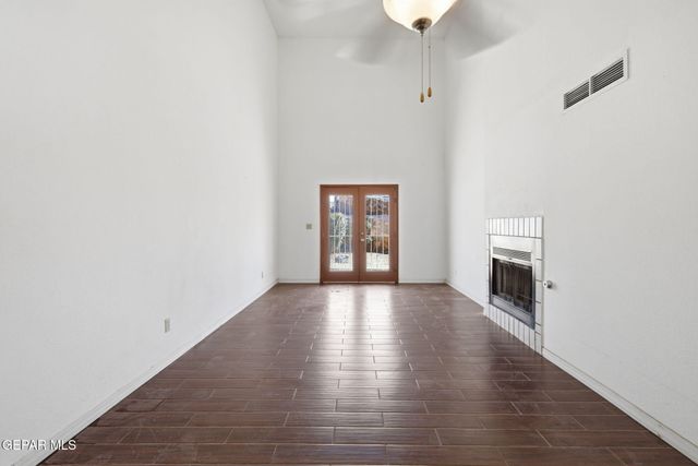 932 DESTELLO Road, El Paso, TX 79907