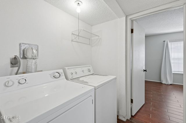 932 DESTELLO Road, El Paso, TX 79907