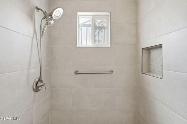 932 DESTELLO Road, El Paso, TX 79907