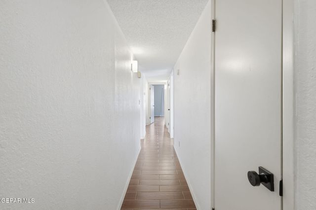 932 DESTELLO Road, El Paso, TX 79907