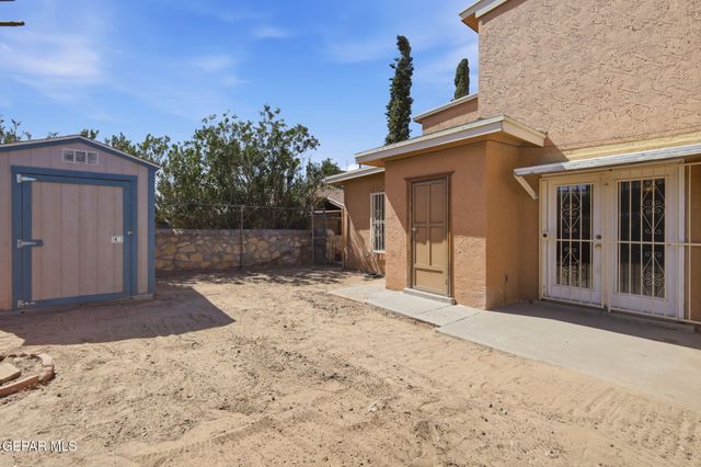 932 DESTELLO Road, El Paso, TX 79907