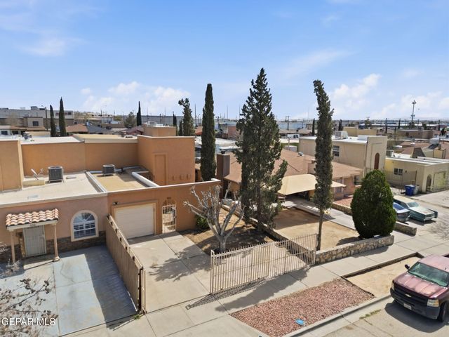 932 DESTELLO Road, El Paso, TX 79907
