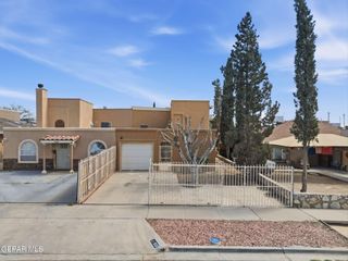 932 DESTELLO Road, El Paso, TX 79907