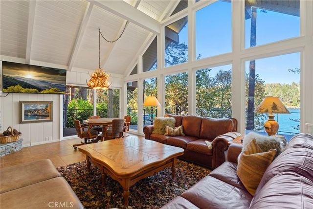 27772 Hamiltair Drive, Lake Arrowhead, CA 92352