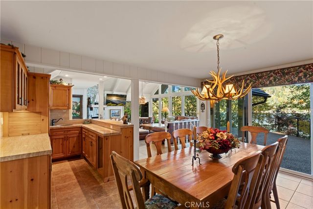 27772 Hamiltair Drive, Lake Arrowhead, CA 92352