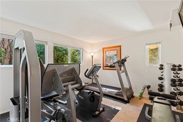 27772 Hamiltair Drive, Lake Arrowhead, CA 92352