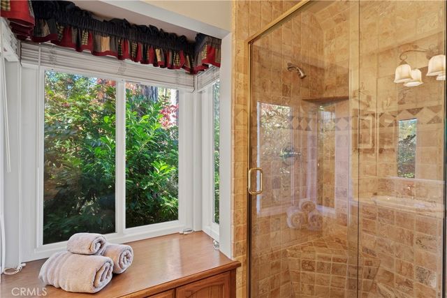 27772 Hamiltair Drive, Lake Arrowhead, CA 92352