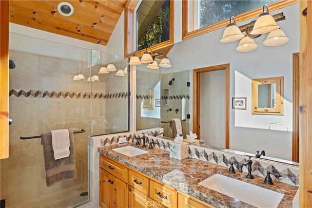 27772 Hamiltair Drive, Lake Arrowhead, CA 92352