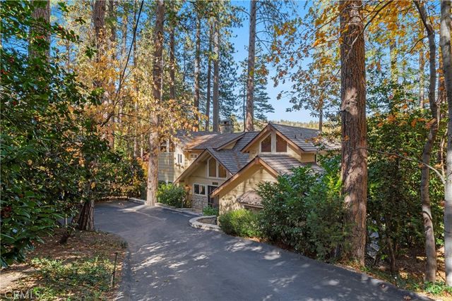 27772 Hamiltair Drive, Lake Arrowhead, CA 92352