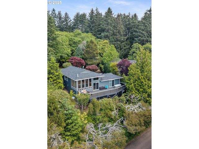 1626 Ne REGATTA Way, Lincoln City, OR 97367