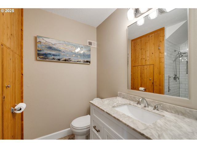 1626 Ne REGATTA Way, Lincoln City, OR 97367