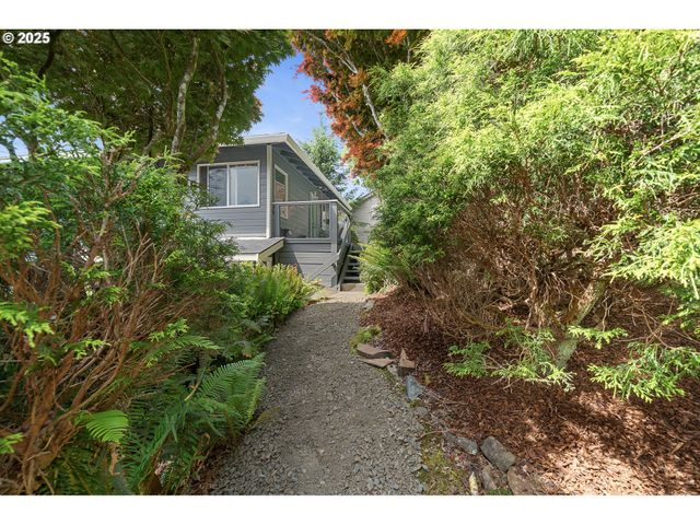 1626 Ne REGATTA Way, Lincoln City, OR 97367