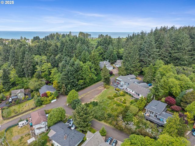 1626 Ne REGATTA Way, Lincoln City, OR 97367