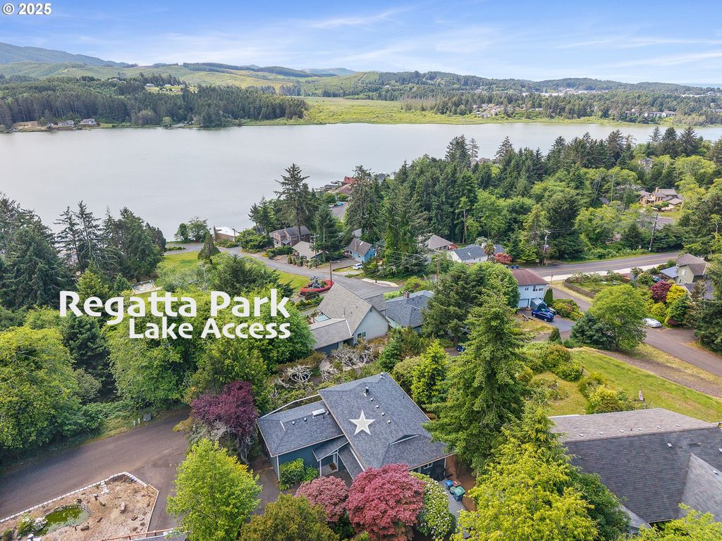 1626 Ne REGATTA Way, Lincoln City, OR 97367