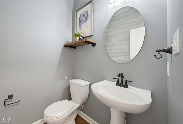 6103 Golden Eagle Drive, Zionsville, IN 46077