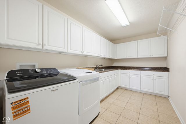 6103 Golden Eagle Drive, Zionsville, IN 46077