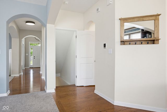 6103 Golden Eagle Drive, Zionsville, IN 46077