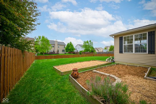 6103 Golden Eagle Drive, Zionsville, IN 46077