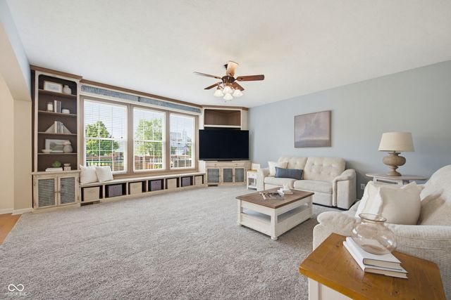 6103 Golden Eagle Drive, Zionsville, IN 46077