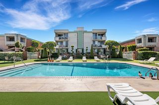 5301 Balboa Boulevard, Encino, CA 91316